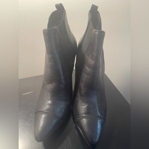 Tory Burch Chelsea boots - leather size 11